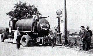 Zinnwalds erste Tankstelle. Zinnwalds erste Tankstelle.